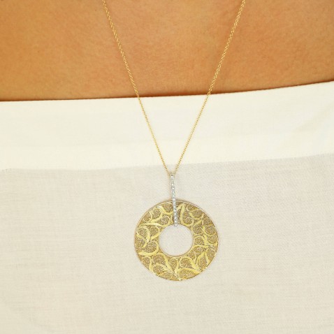 Necklace with pendant 19.2k gold | Diamond Filigree