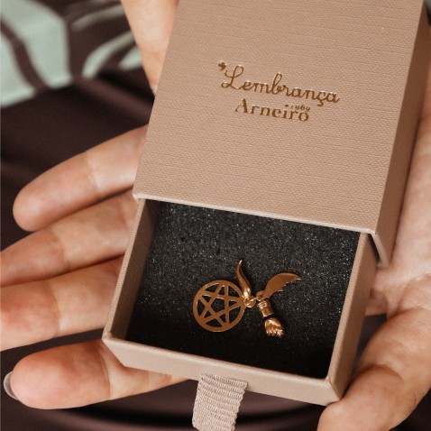 19.2K Gold Lucky Charms Pendant | Lembran�a